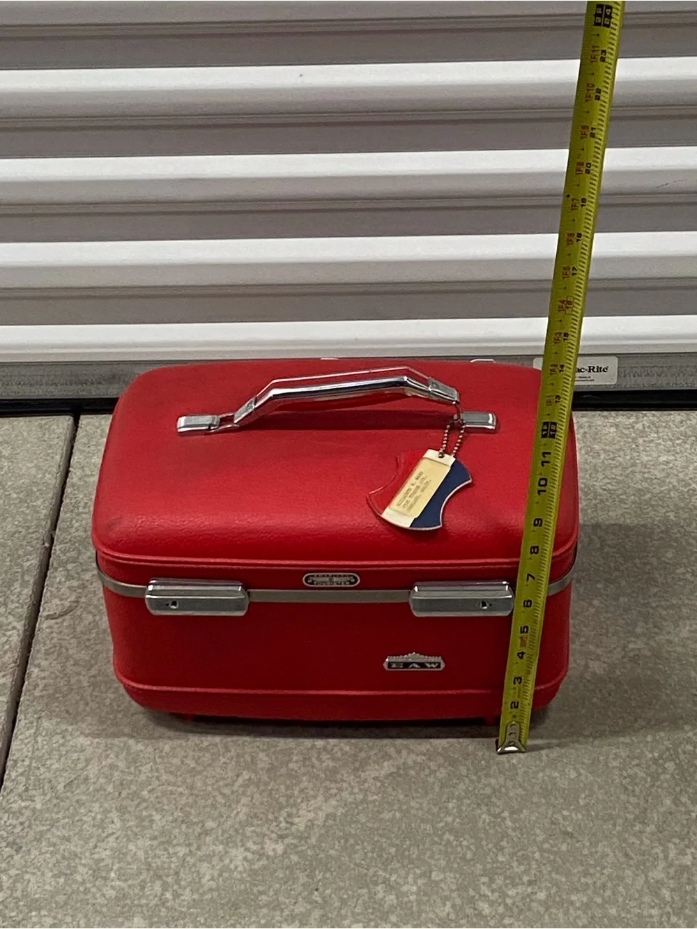 Vintage Red Nested Travel Case Set with Silver Trim Unisex